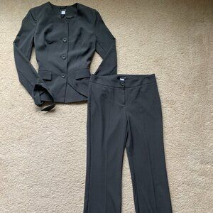 Venus Women's 2-Piece Business Dress Suit Set, Grey, size XS/XS NWOT